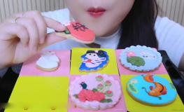 小姐姐饼干,甜蜜滋味，温暖心房