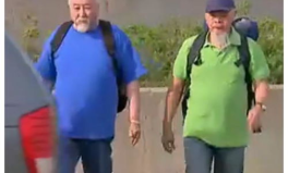 胡子哥和小姐姐跳印度风,演绎异域魅力